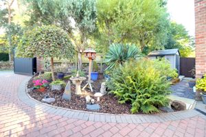 Front Garden- click for photo gallery